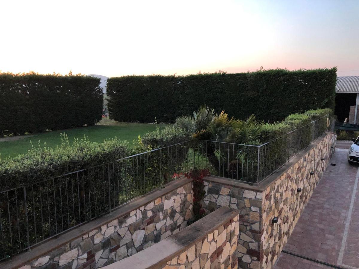 Casa In Campagna A Due Passi Dal Mare ปิซา ภายนอก รูปภาพ
